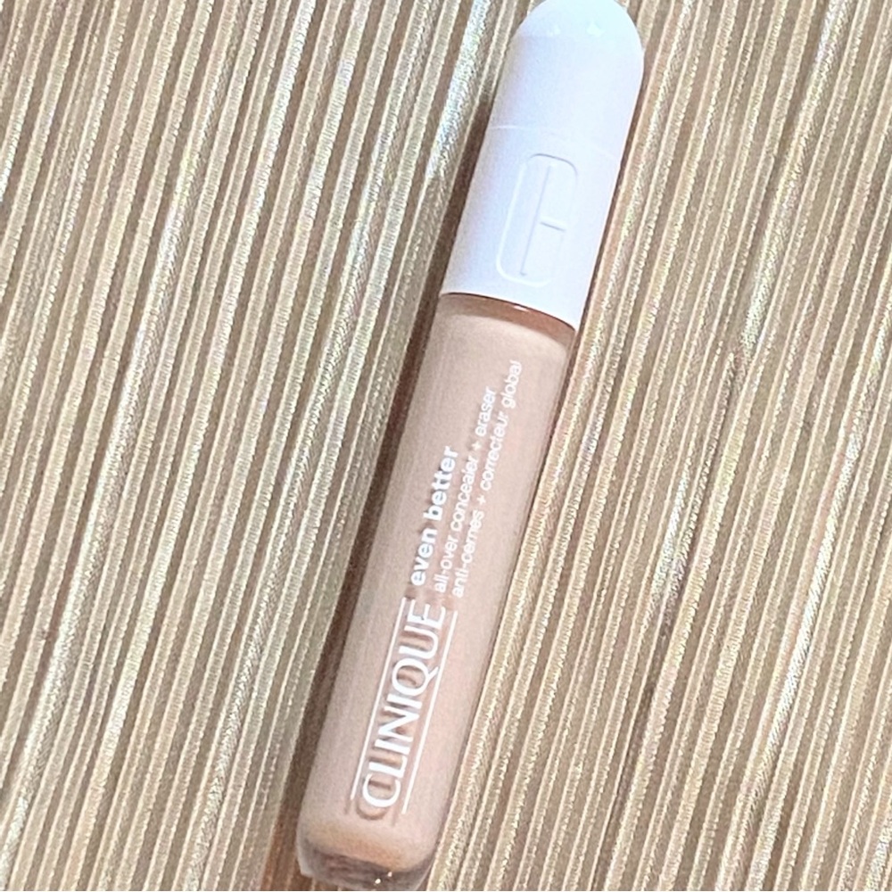 Clinique Even Better All-Over Concealer - BREEZE
